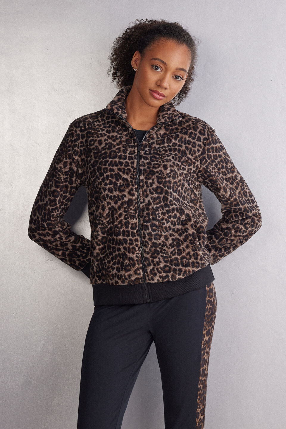 PV2548B_769J_1-BOMBER-PELUCIA-MANCHAS-LUXURIOUS-LEOPARD
