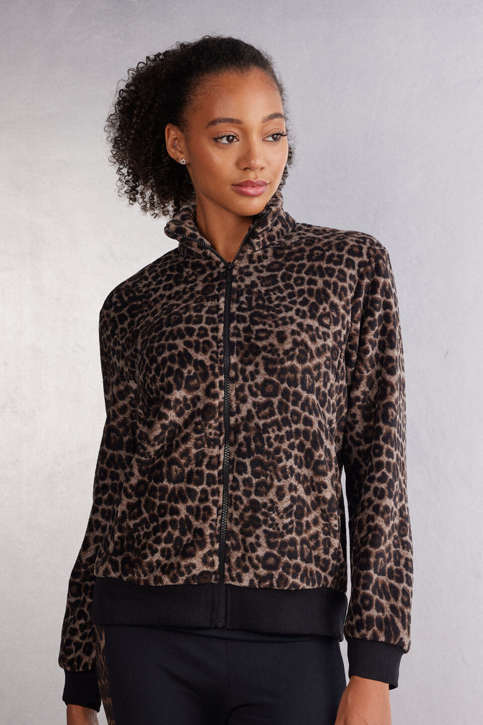 PV2548B_769J_3-BOMBER-PELUCIA-MANCHAS-LUXURIOUS-LEOPARD