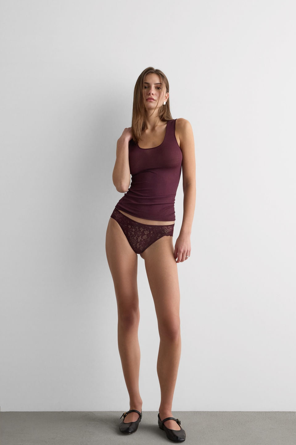CGD28A_028K_3_wear-front_Regata-Em-Modal-e-Cashmere-Ultralight