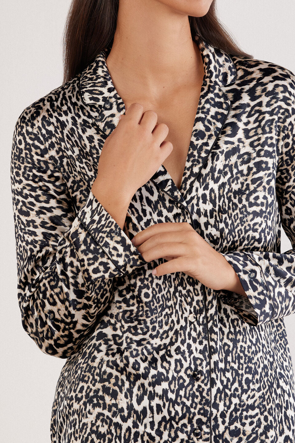 CLD2587_029K_6-CAMISOLA-MANGA-COMPRIDA-EM-SEDA-A-MOMENT-OF-GLAMOUR