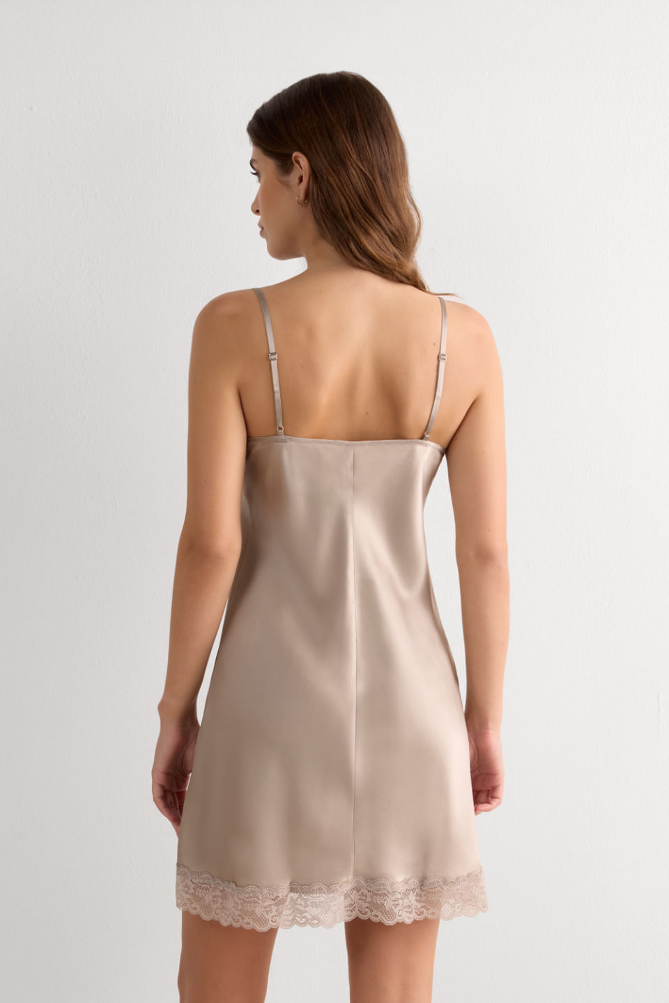 LC71S1_651I_2-CAMISOLA-EM-SEDA-E-RENDA