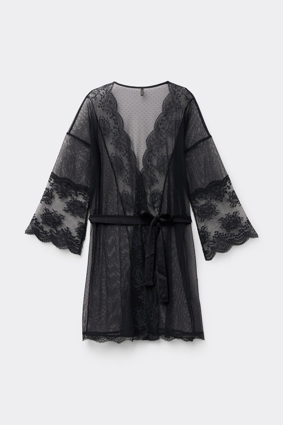 PVD2584_019_10-ROUPAO-EM-TULE-E-RENDA-LA-VIE-EN-ROSE